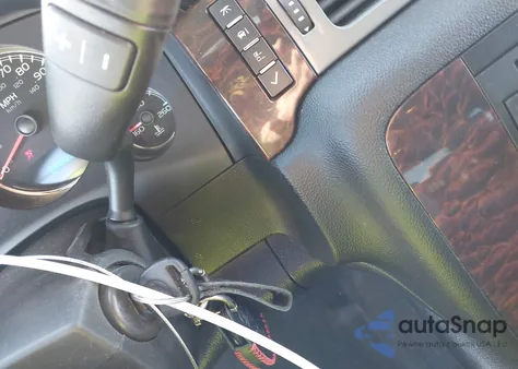 2008 GMC Yukon Denali z USA, uszkodzony, nr VIN 1GKFK63808J154100